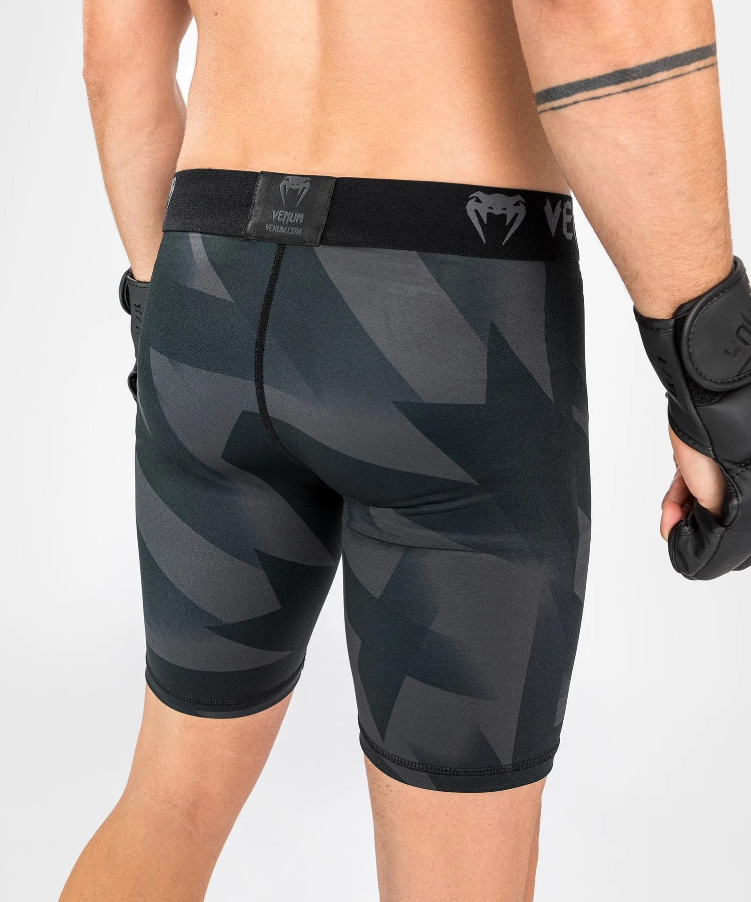 Venum Razor Vale Tudo Shorts - Black/Gold